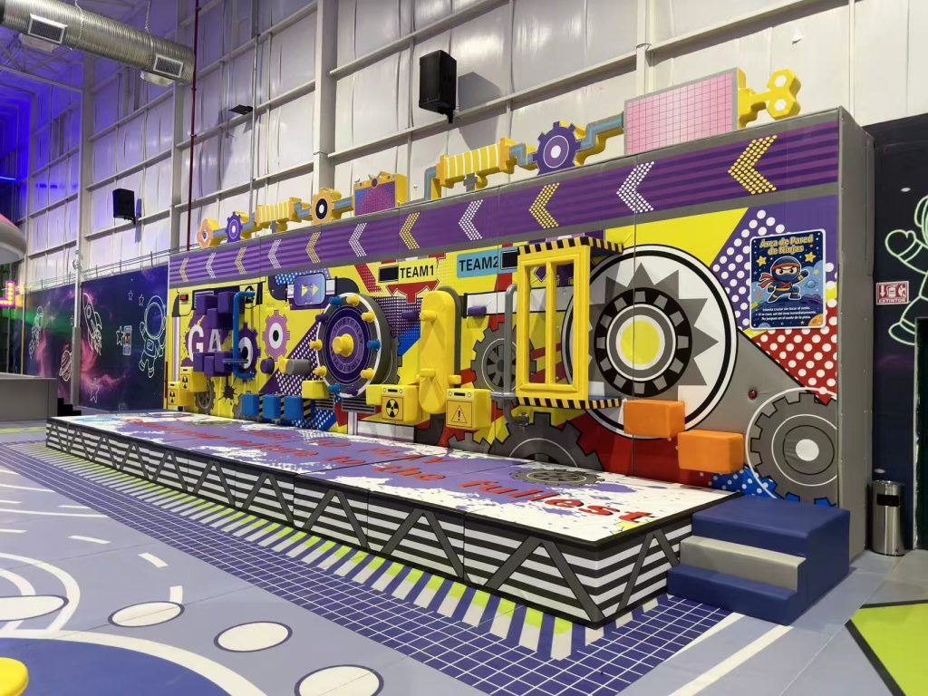 Mechanical-themed challenge activity zone